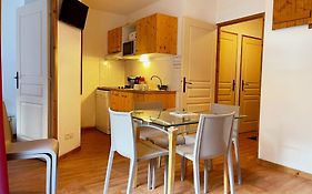 Le Hameau SPA&PISCINE appartement 2 pieces 6pers by Alpvision Residences
